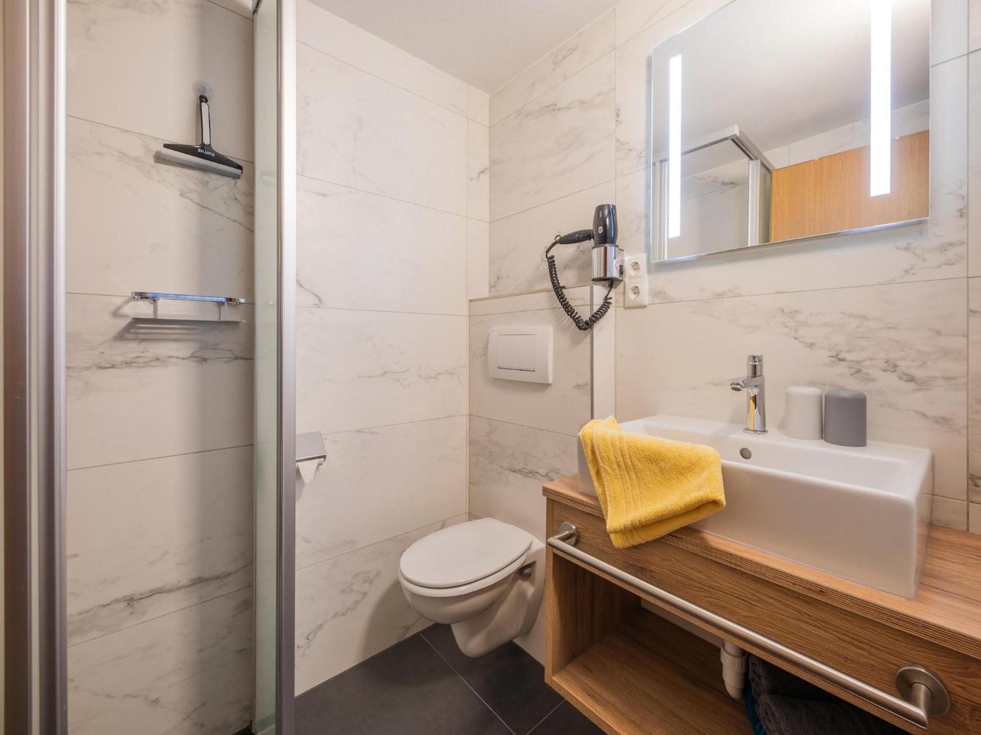 Flat With Sep Entrance On Ground Floor In Neustift Appartement Neustift im Stubaital Buitenkant foto