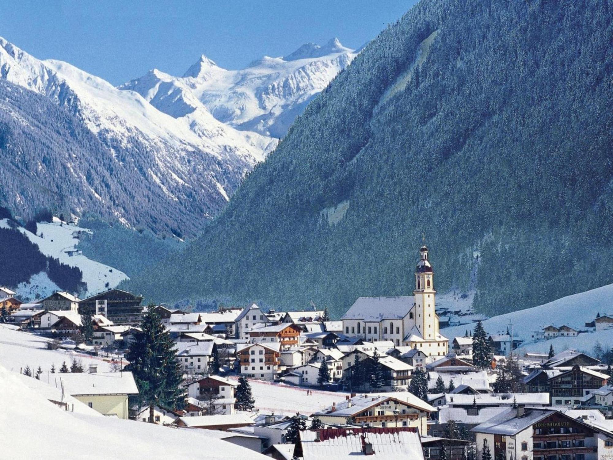 Flat With Sep Entrance On Ground Floor In Neustift Appartement Neustift im Stubaital Buitenkant foto